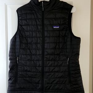 Patagonia Women's Black Quilted Vest